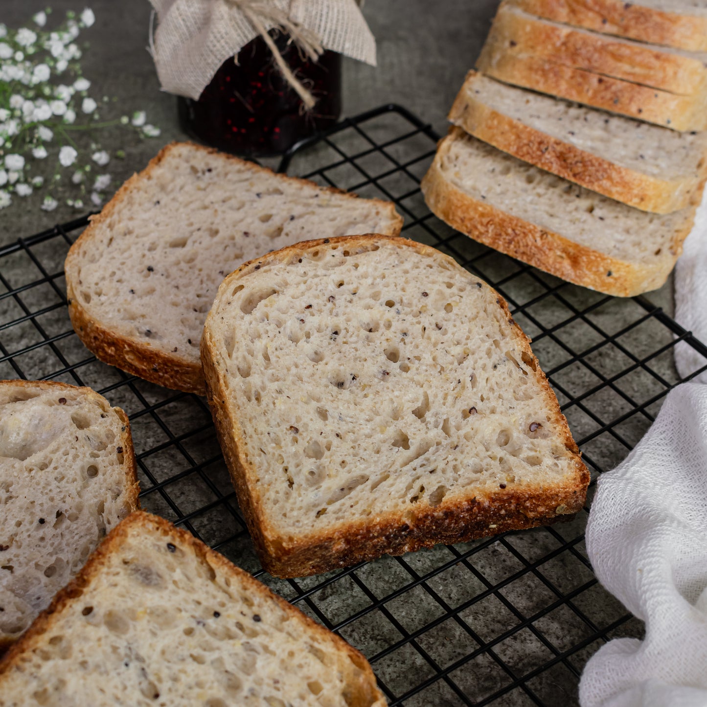 Quinoa whole grain sandwich loaf