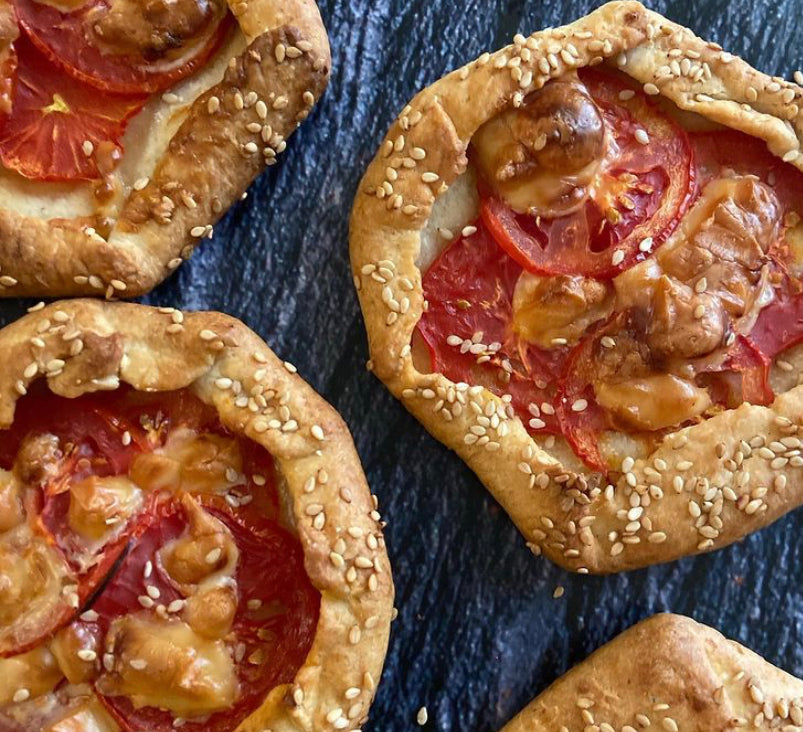 Tomato cheese galettes